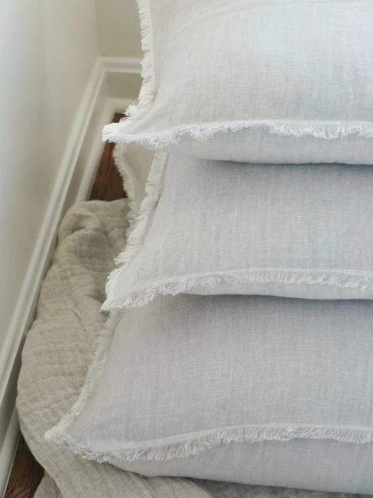 Anaya So Soft Linen Crossdye Down-Alternative Pillow 6 Anaya So Soft Linen Crossdye Down-Alternative Pillow - Image 4